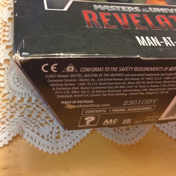 Masters of The Universe Revelation Man-At-Arms - Picture 7 of 8